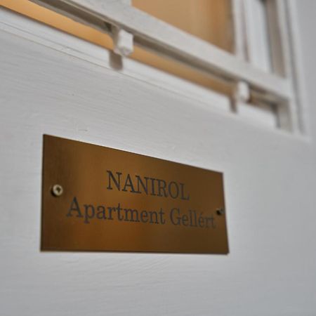 Nanirol Apartment At Gellert Bath ブダペスト エクステリア 写真