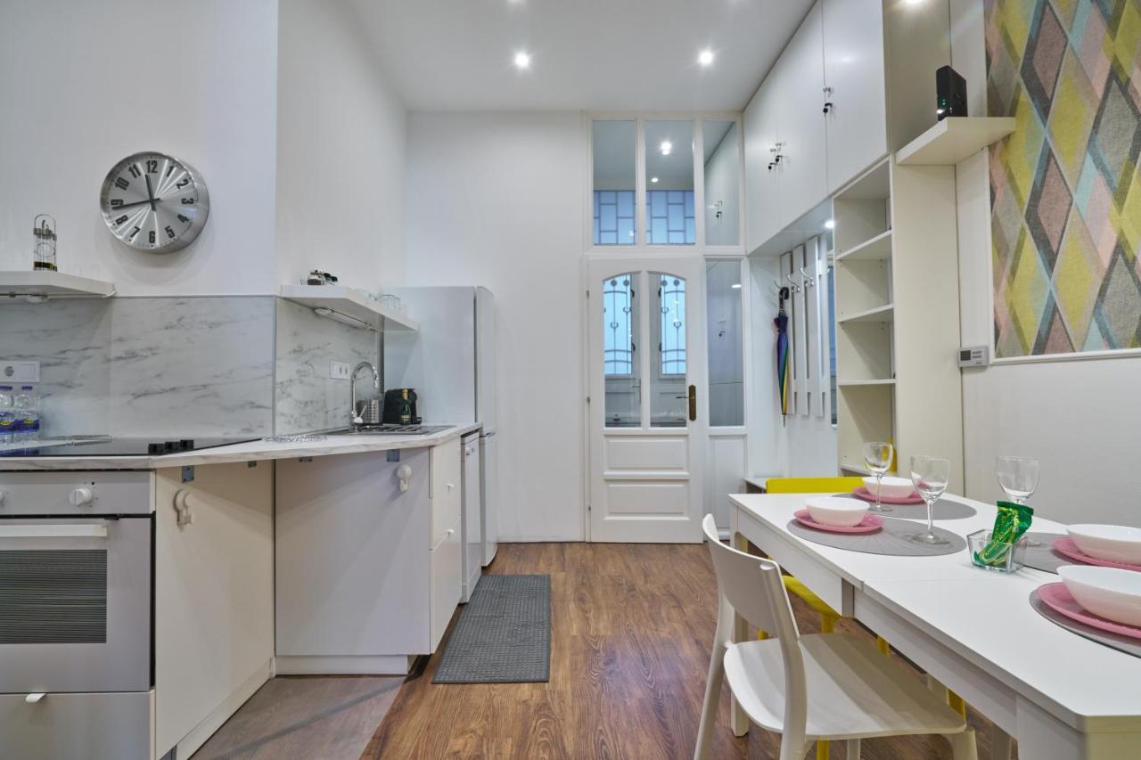 Nanirol Apartment At Gellert Bath ブダペスト エクステリア 写真