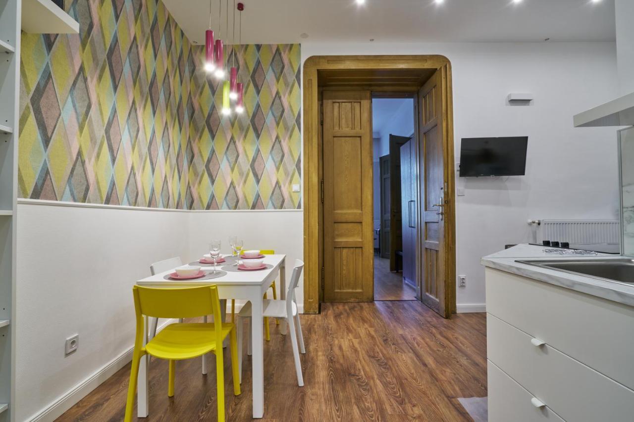 Nanirol Apartment At Gellert Bath ブダペスト エクステリア 写真