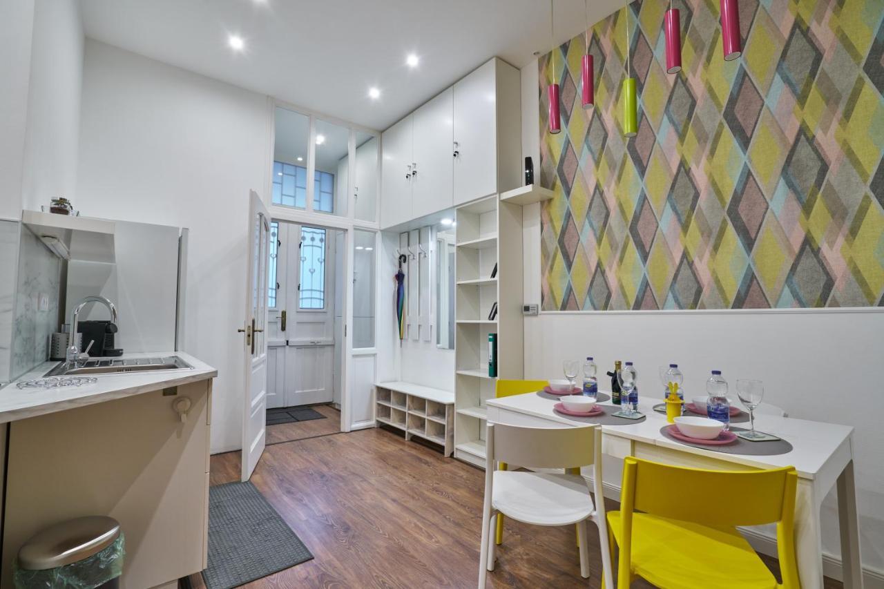 Nanirol Apartment At Gellert Bath ブダペスト エクステリア 写真