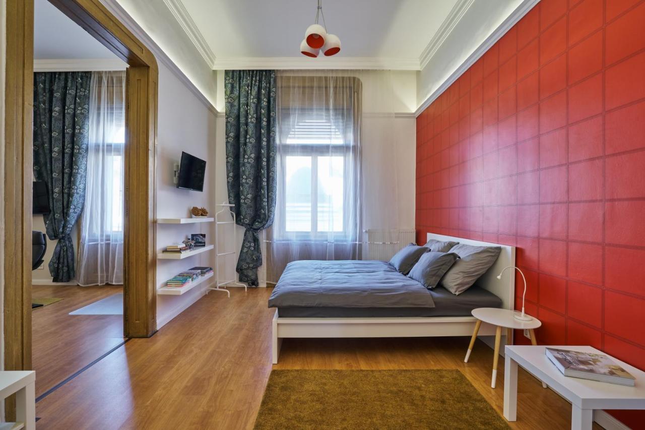 Nanirol Apartment At Gellert Bath ブダペスト エクステリア 写真
