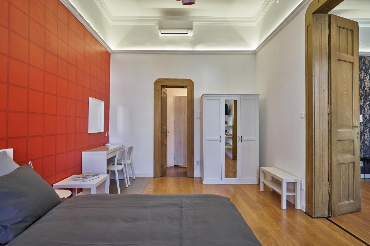 Nanirol Apartment At Gellert Bath ブダペスト エクステリア 写真