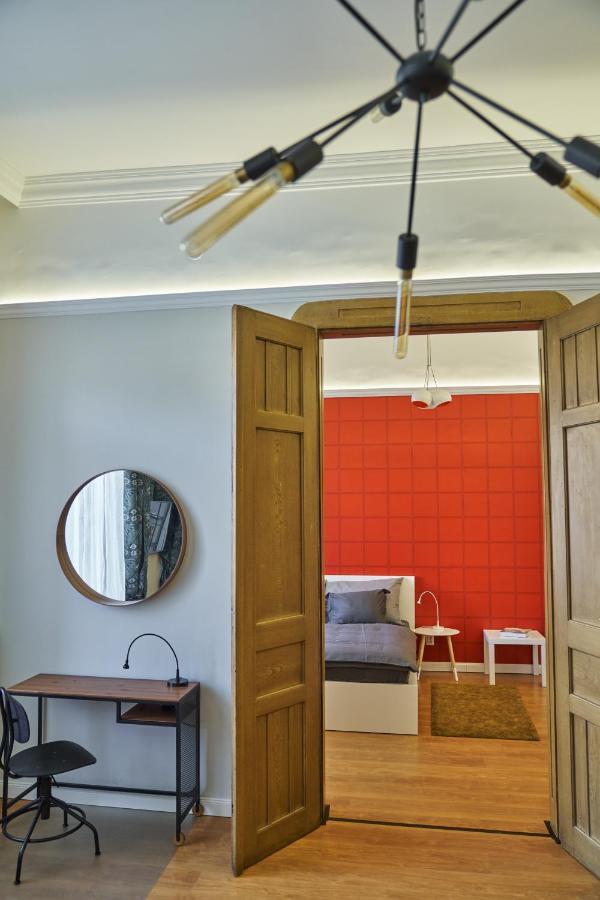 Nanirol Apartment At Gellert Bath ブダペスト エクステリア 写真