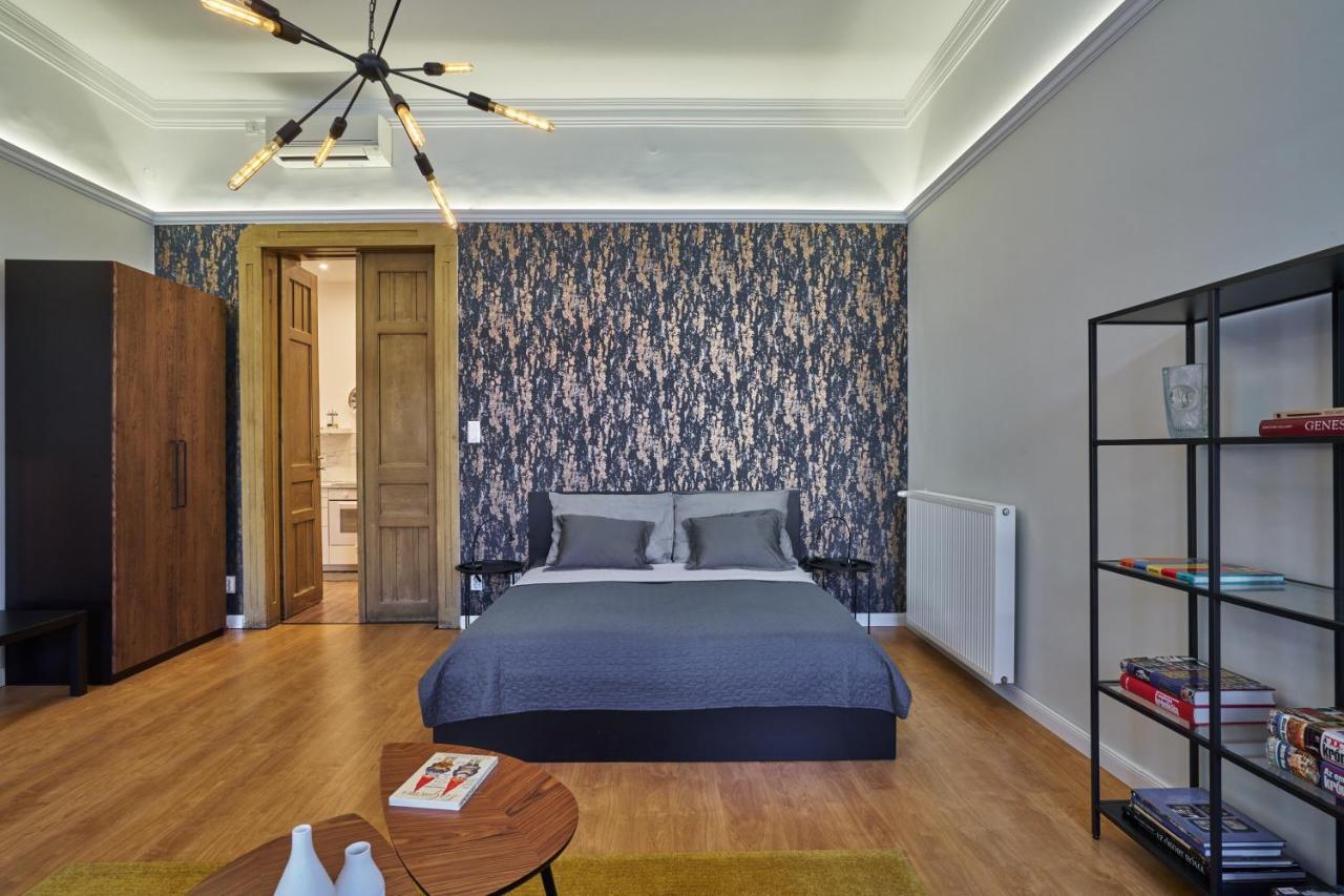 Nanirol Apartment At Gellert Bath ブダペスト エクステリア 写真